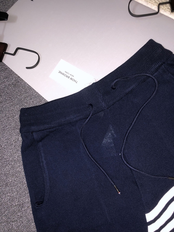 ブランドハーフパンツ背面デザイン